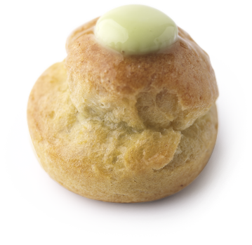Bignè alla crema al pistacchio di Bronte